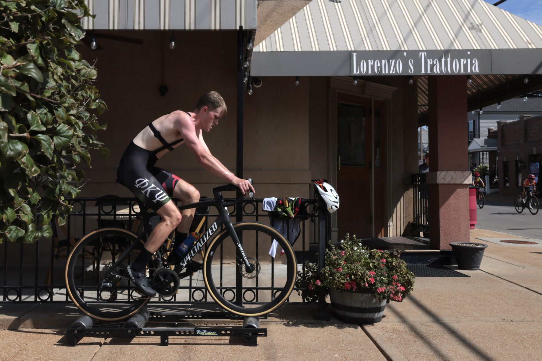 Giro Della Montagna rolls Gateway Cup through the Hill